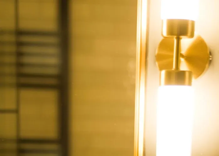 Dazzling 1 Bed In Clifton Daire