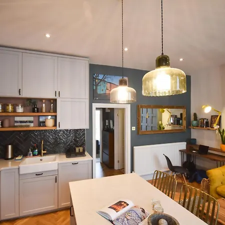 Dazzling 1 Bed In Clifton *