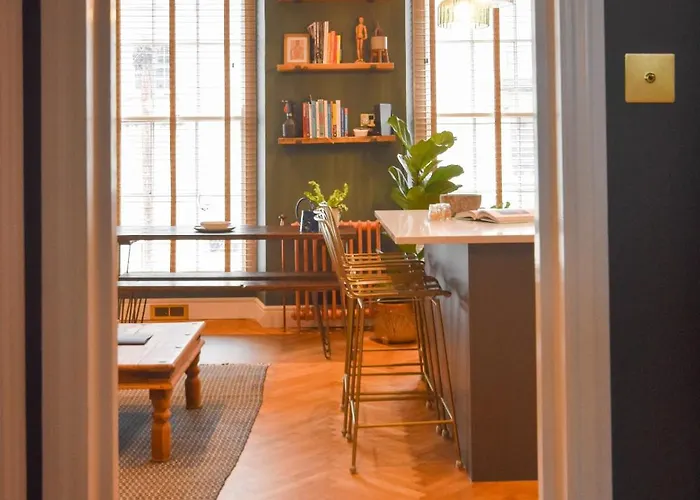 Dazzling 1 Bed In Clifton Apartment