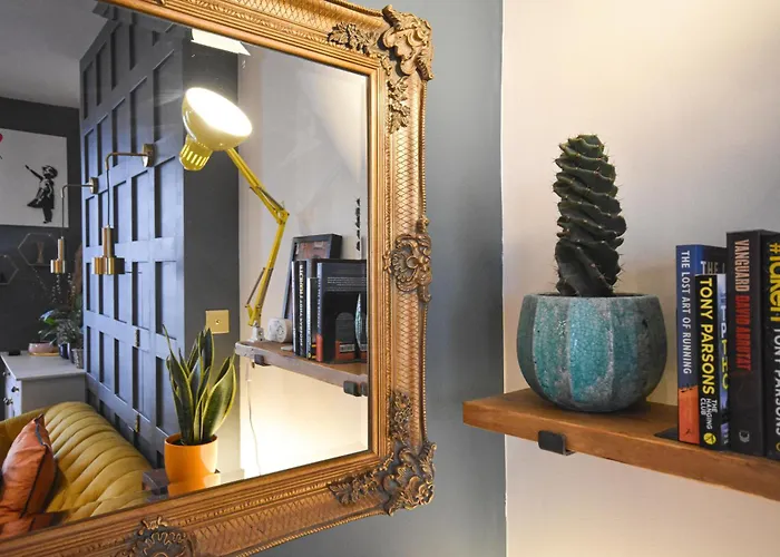 Dazzling 1 Bed In Clifton Apartment *